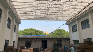 電（diàn）動推（tuī）拉雨篷